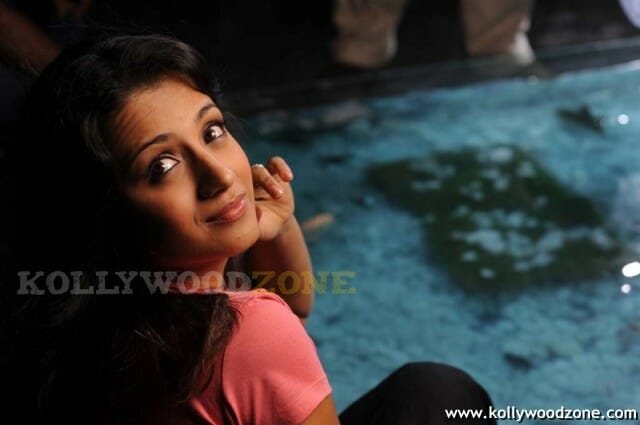 Trisha In Vinnaithandi Varuvaya Stills
