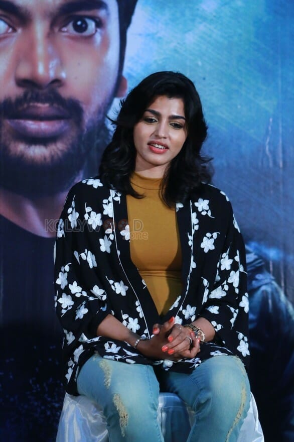 Uru Movie Heroine Dhansika Photos