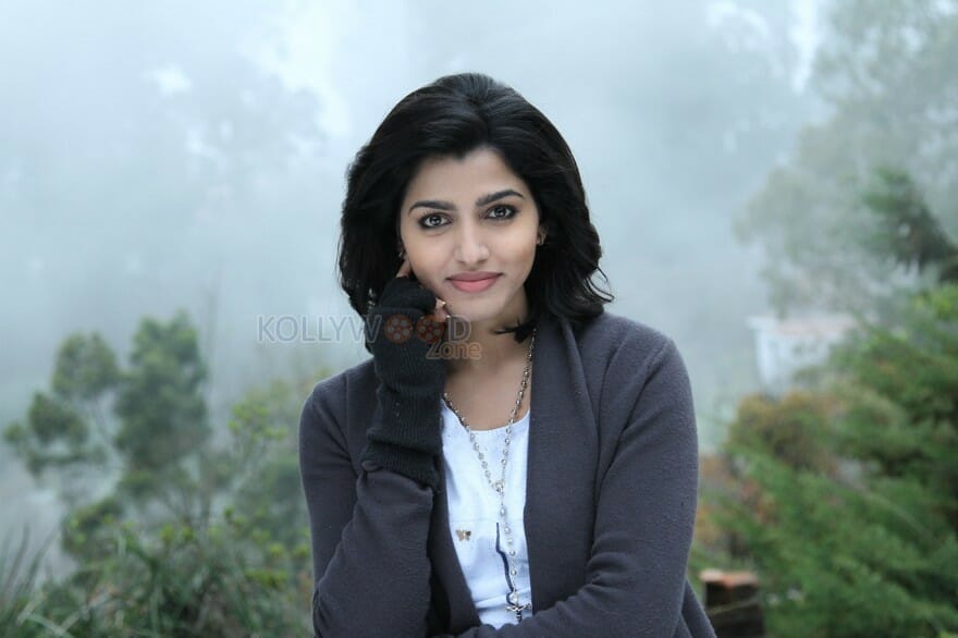 Uru Tamil Movie Heroine Sai Dhansika Stills