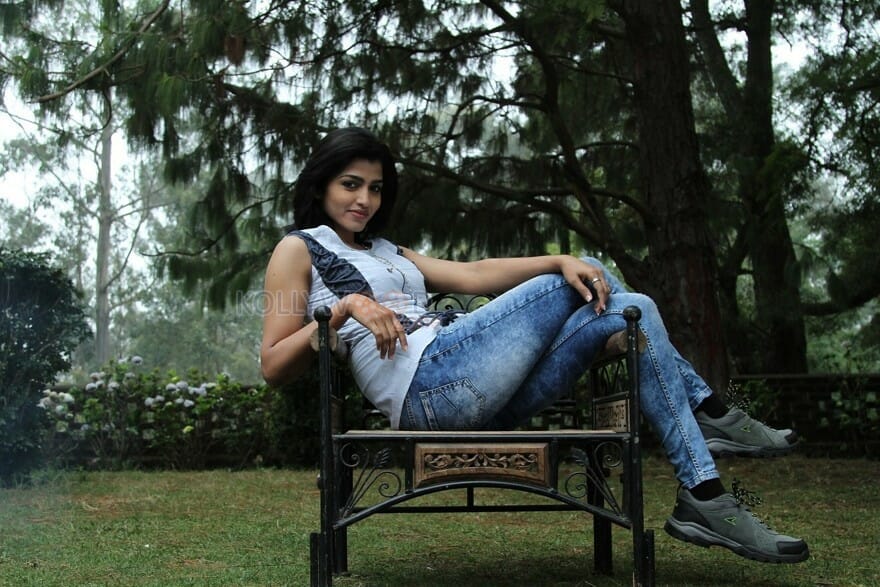 Uru Tamil Movie Heroine Sai Dhansika Stills