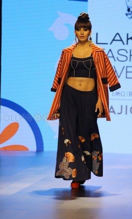 Urvashi Rautela At Lfw Summer Photos
