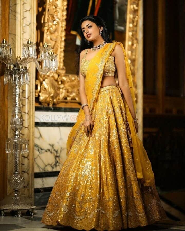 Vidya Vasula Aham Actress Shivani Rajashekar Photoshoot Stills 01