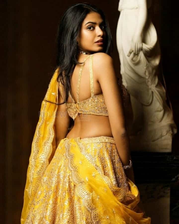 Vidya Vasula Aham Actress Shivani Rajashekar Photoshoot Stills 10