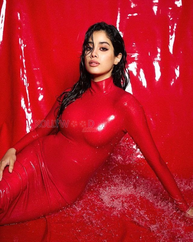 Wet Janhvi Kapoor in a Red Latex Dress Pictures 02