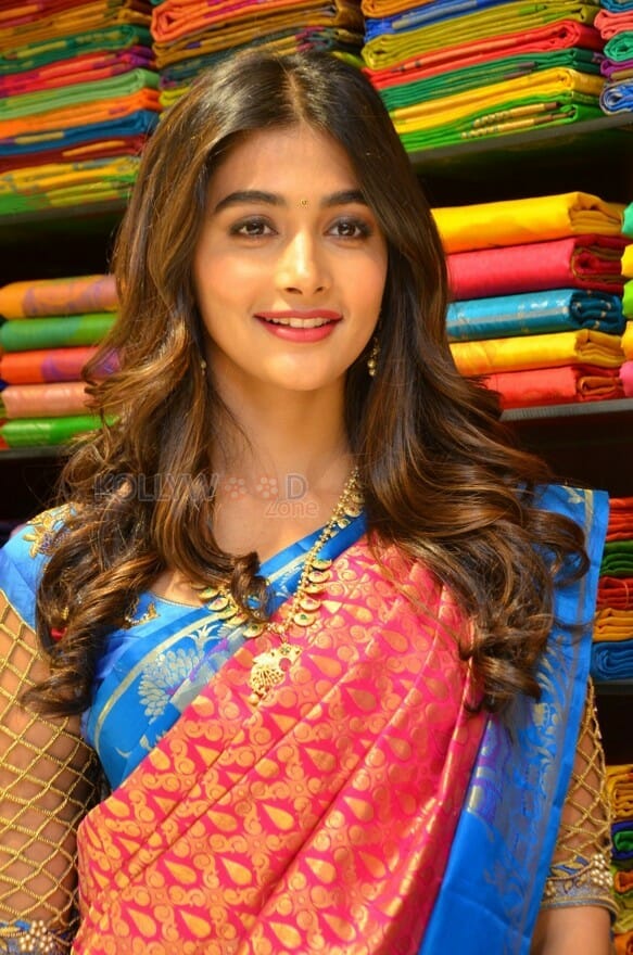 pooja hegde at the launch of anutex shopping mall photos