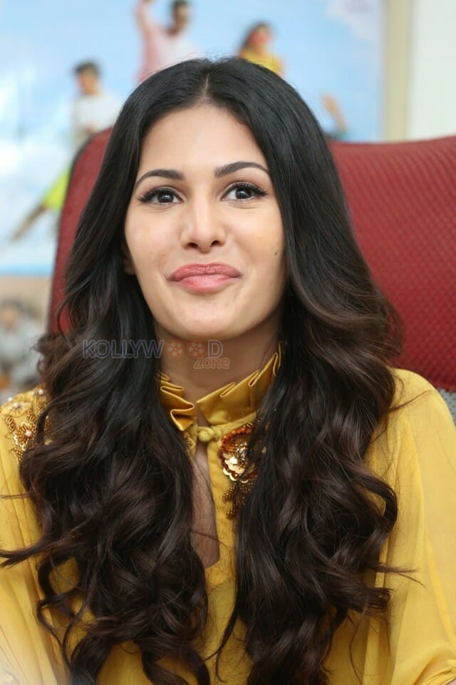 Actress Amyra Dastur Interview Photos