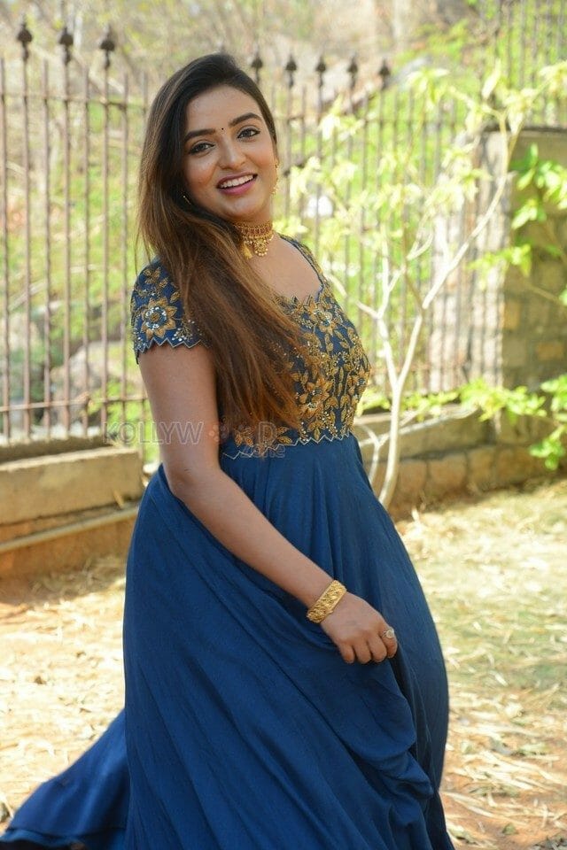 Actress Ashi Roy at Savithri Satyamurthy Movie Pooja Event Photos