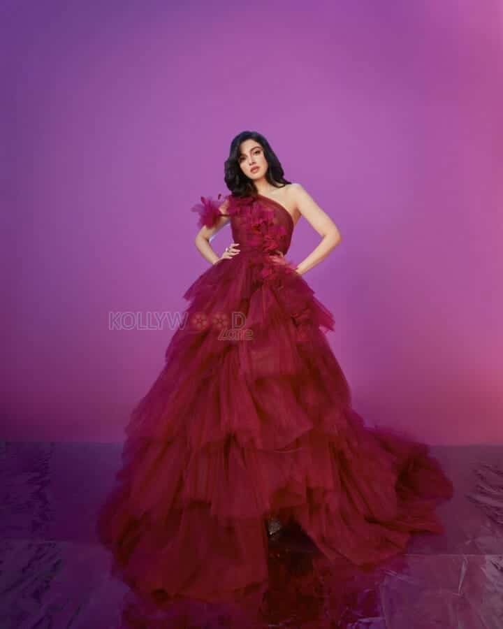 Actress Divya Khosla in a Red Dress Photoshoot Pictures 03