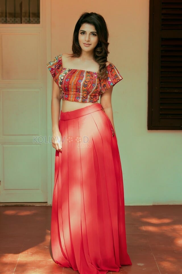 Actress Iswarya Menon Photoshoot Pictures