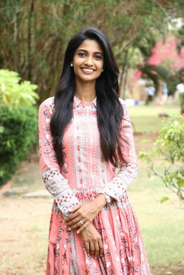 Actress Keerthi Pandian At Thumbaa Press Meet Pictures