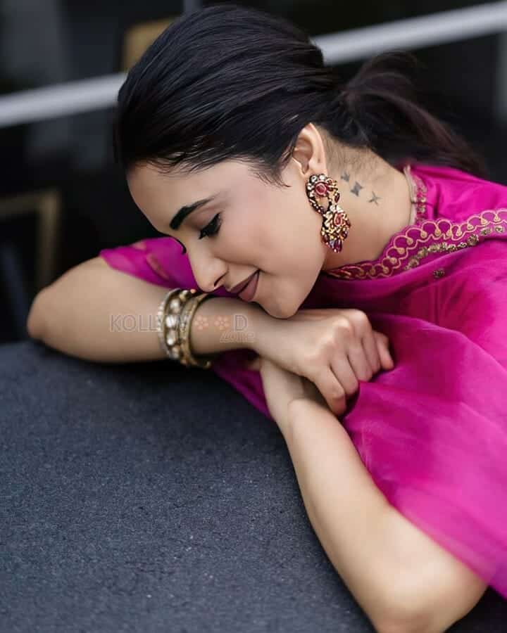 Actress Priyanka Mohan in a Pink Ethnic Dress Photos 03