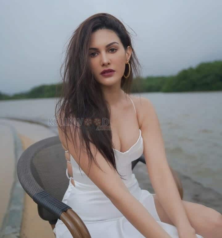 Amyra Dastur Glam Photoshoot Pictures 01