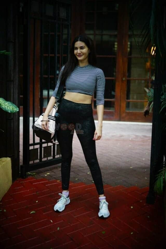 Amyra Dastur Outside the Gym Photo 01