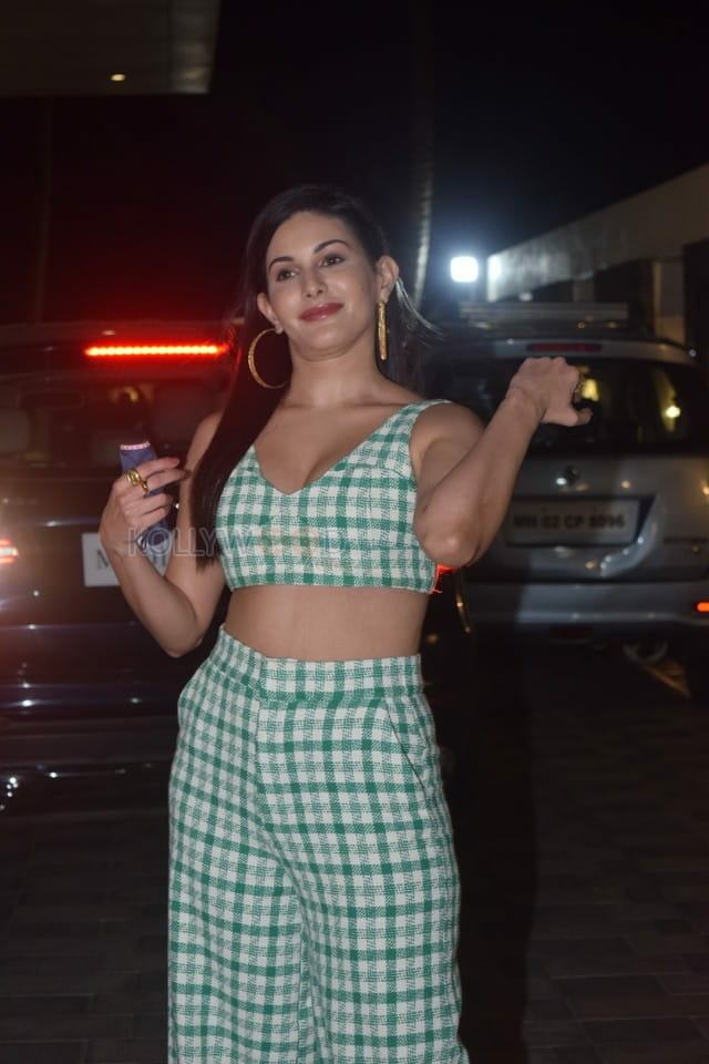 Amyra Dastur Spotted At T series Pictures
