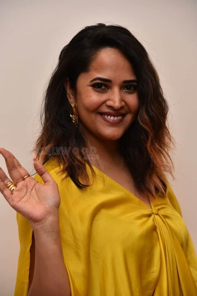 Anasuya Bharadwaj at Ari Movie First Look Launch Pictures 06