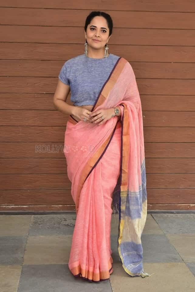 Anasuya Bharadwaj at Peddha Kapu Part 1 Movie Interview Photos 14