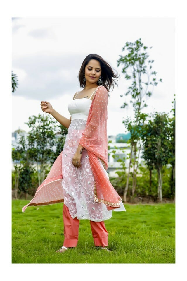Anchor Anasuya Bharadwaj New Photoshoot Stills