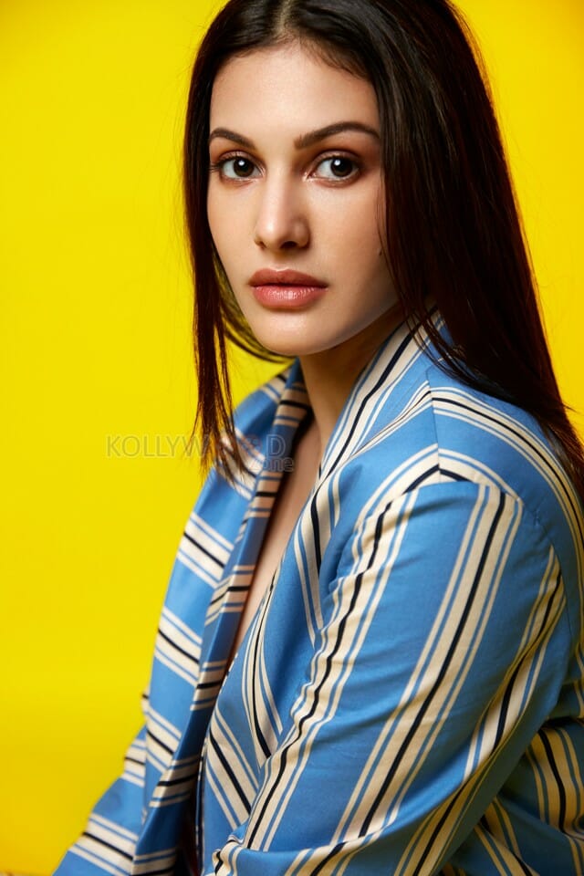 Bagheera Actress Amyra Dastur Photoshoot Pictures