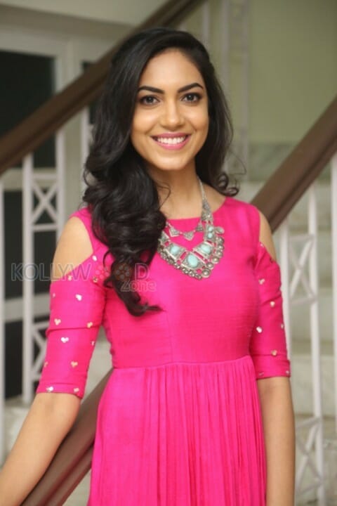Beautiful Actress Ritu Varma Latest Photos