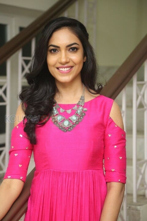 Beautiful Actress Ritu Varma Latest Photos
