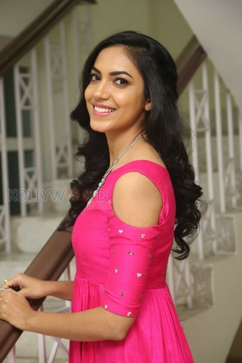 Beautiful Actress Ritu Varma Latest Photos