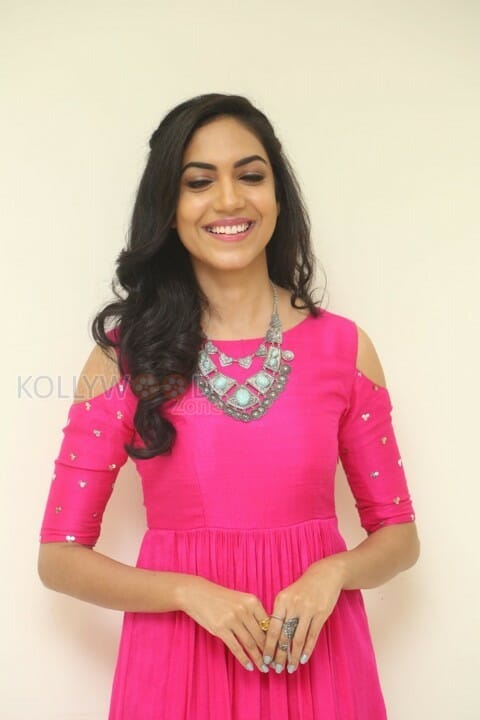 Beautiful Actress Ritu Varma Latest Photos