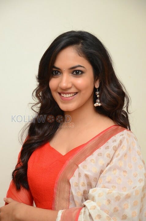 Beautiful Actress Ritu Varma Photos