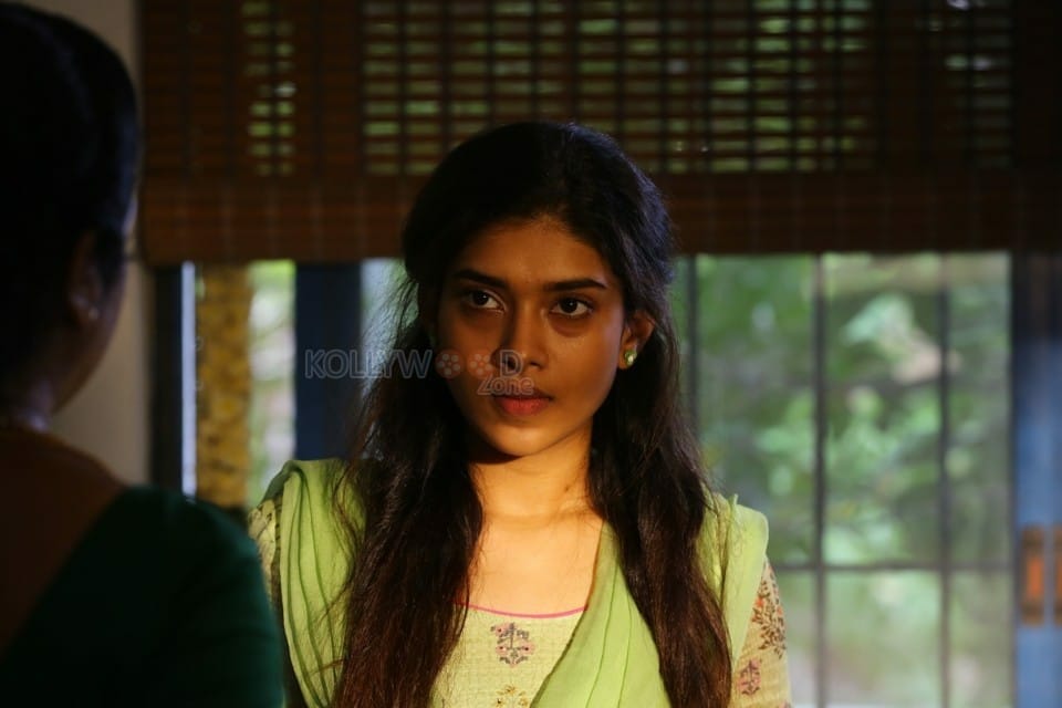 Bodhai Yeri Budhi Maari Movie Heroine Dushara Vijayan Photos