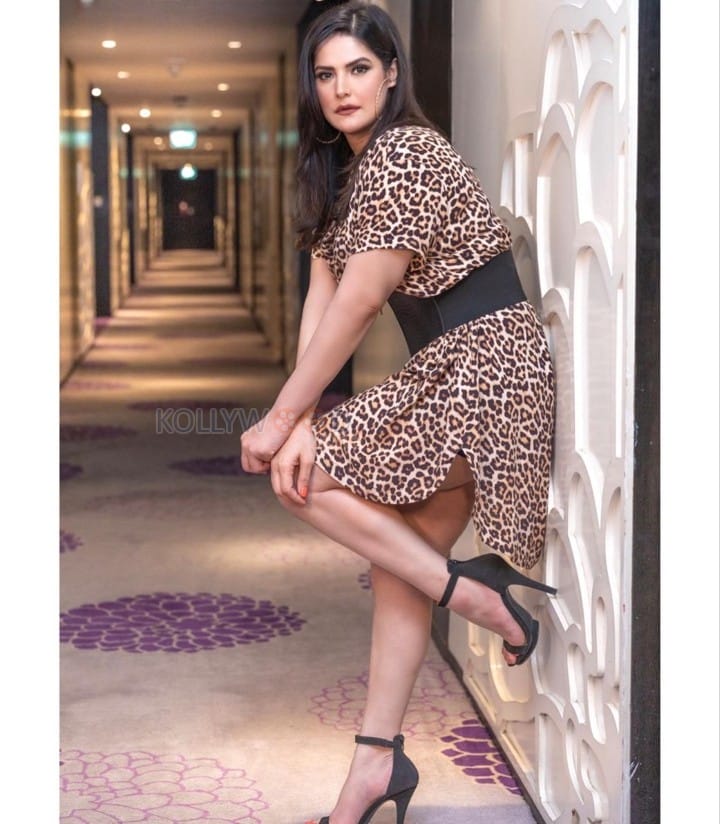 Chic and Trendy Zareen Khan in an Animal Printed Short Dress Pictures 02