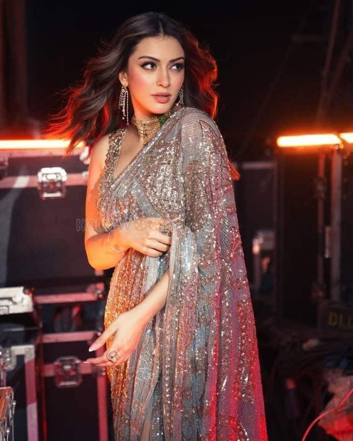 Elegant Hansika Motwani in a Rimple and Harpreet Embellished Saree with an Hand Embroidered Sleeveless Blouse Pictures 02