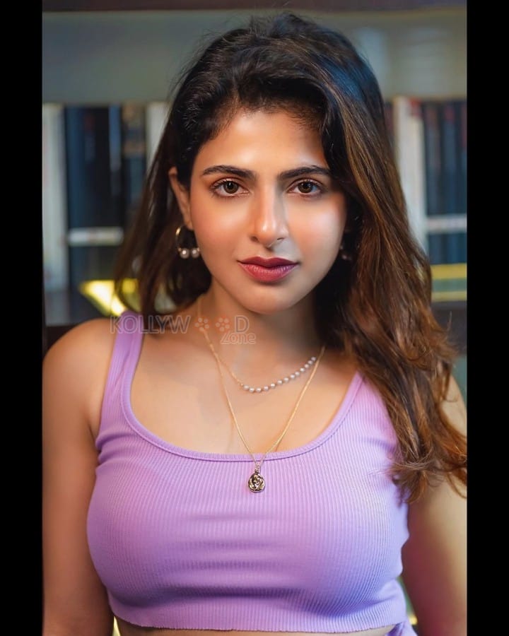 Glamourous Iswarya Menon in a Lavender Top Photos 02