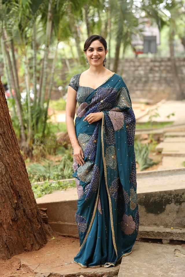 Heroine Ritu Varma at Devika and Danny Press Meet Photos 03