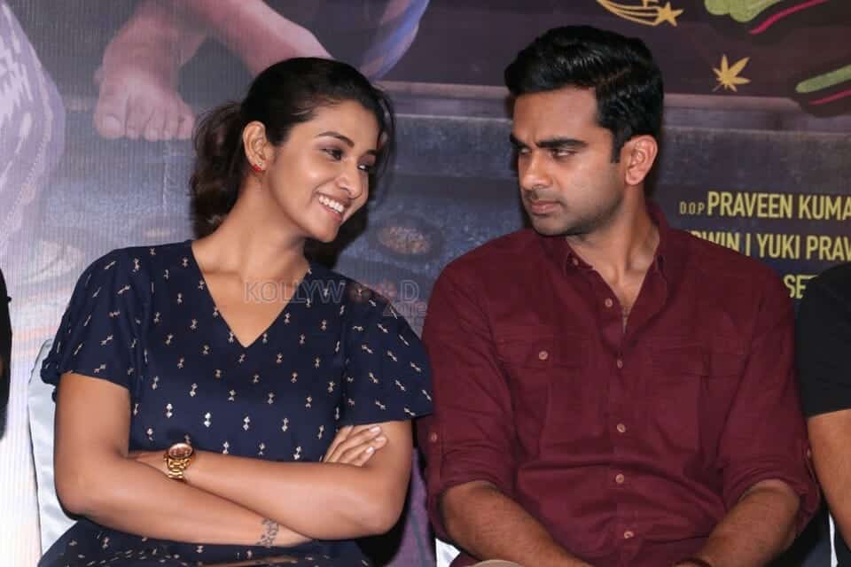 Hostel Movie Press Meet Stills 03