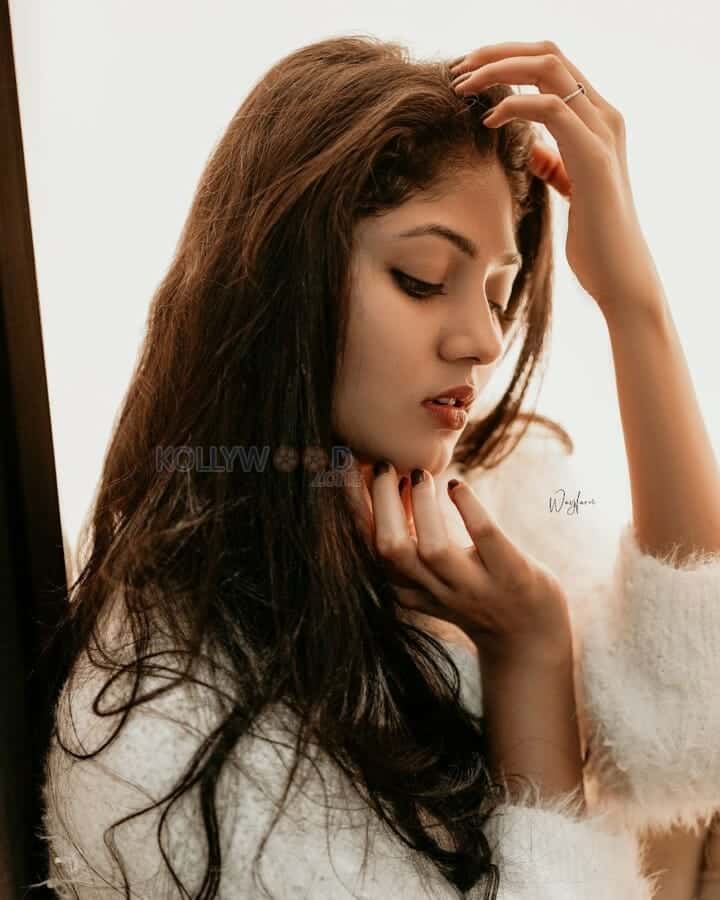 John Luther Movie Actress Drishya Raghunath Photoshoot Stills 02