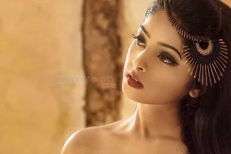 Kadampari Movie Heroine Akila Narayanan Photos
