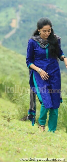 Malayalam Actress Gauthami Nair Pictures