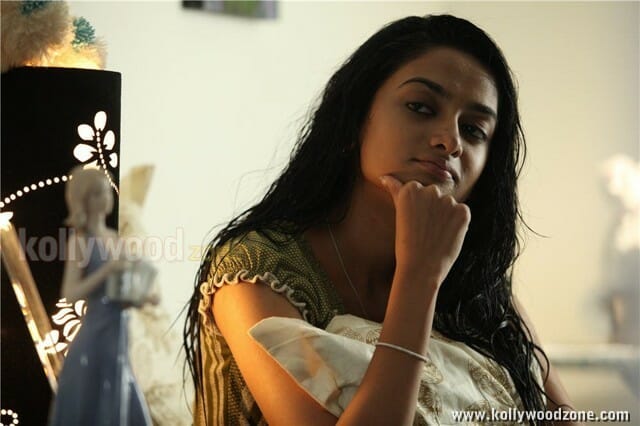 Malayalam Actress Gauthami Nair Pictures