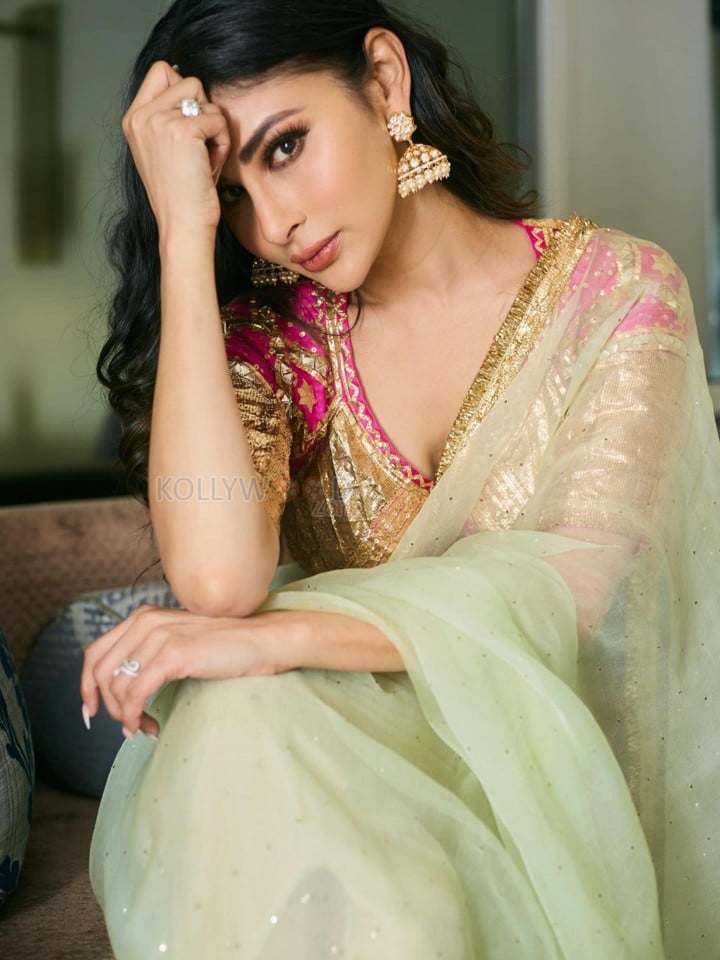 Mouni Roy