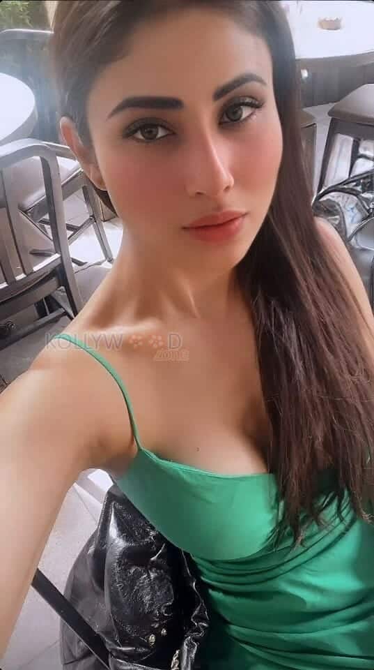 Mouni Roy Revealing Neckline Pictures 02