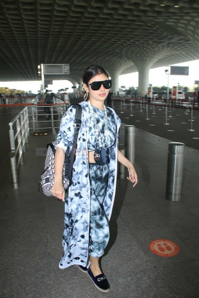 Mouni Roy Spotted at Airport Photos
