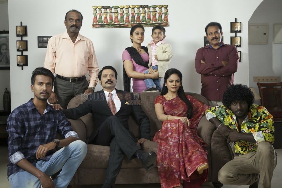 Nenjam Marappathillai Movie Pictures