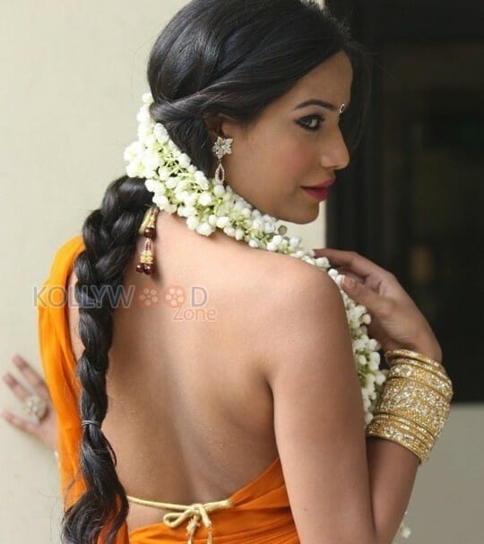 Poonam Pandey Latest Photos