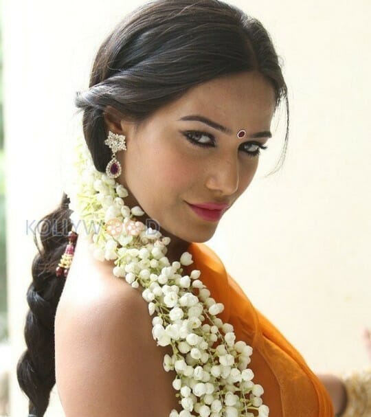 Poonam Pandey Latest Photos