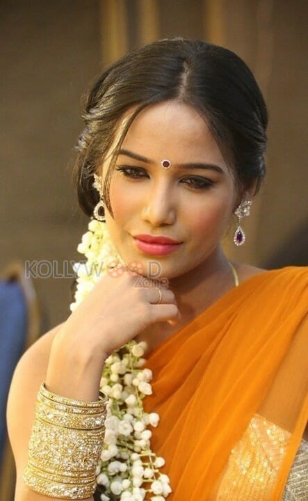 Poonam Pandey Latest Photos