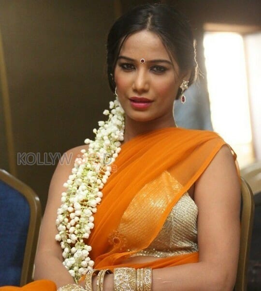 Poonam Pandey Latest Photos