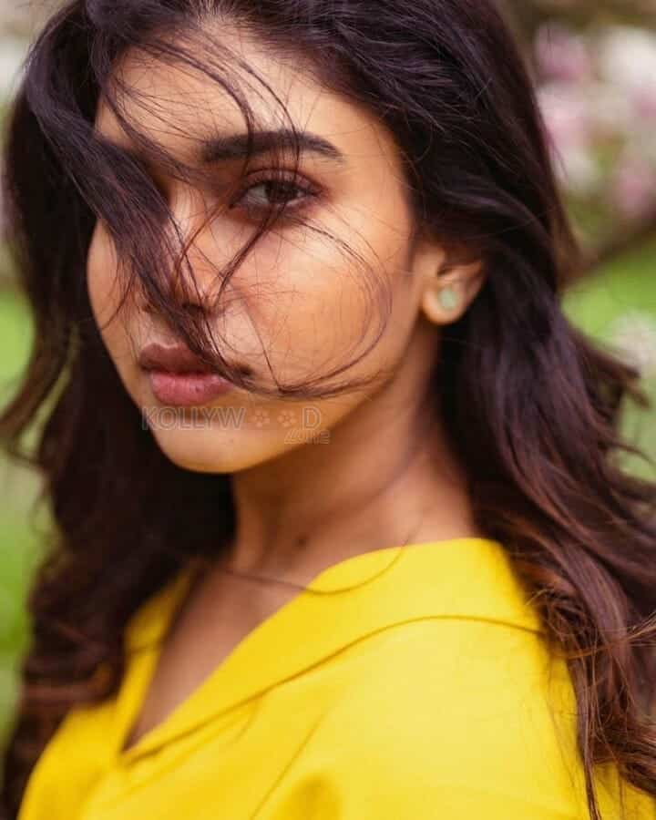 Pretty Dushara Vijayan in Yellow Photoshoot Stills 03