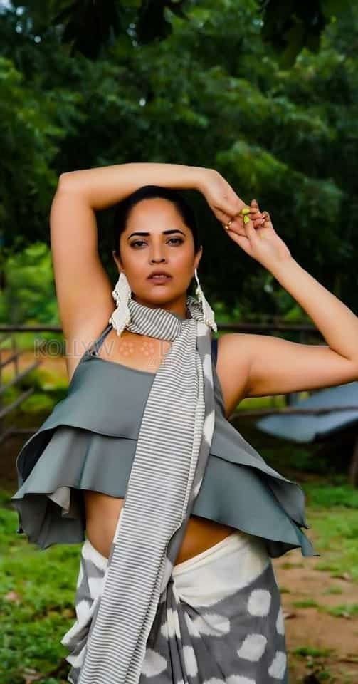 Stylish Anasuya Bharadwaj Photoshoot Pictures 03