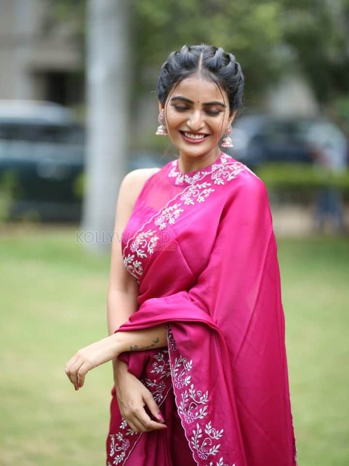 Actress Ananya Nagalla at Anveshi Trailer Launch Photos 09