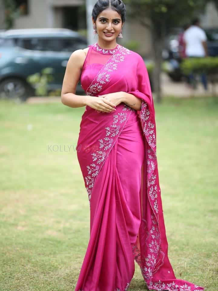 Actress Ananya Nagalla at Anveshi Trailer Launch Photos 11