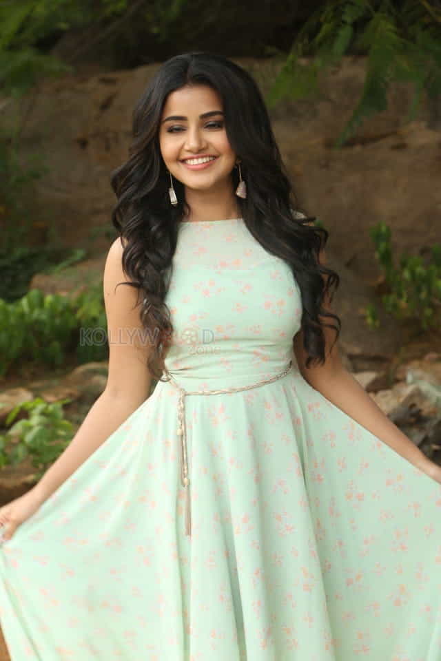 Actress Anupama Parameswaran New Photo Shoot Pictures